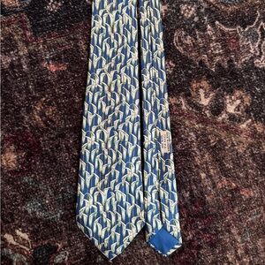 Vintage Hermes Blue and White floral Patterned Tie (7359 PA)